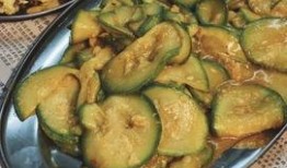 云南网红吃小瓜,解锁夏日新食趣